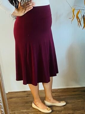 Zenana Outfitters Burgundy Flared Midi Skirt